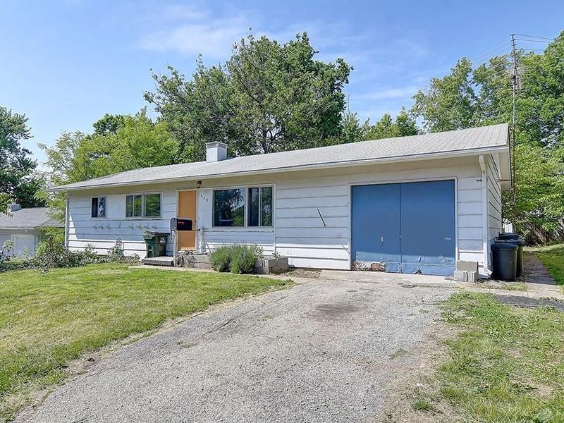 915 Carole Street, Miamisburg, OH 45342 Photo 2