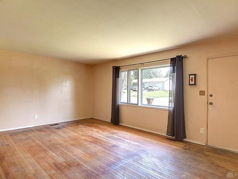 915 Carole Street, Miamisburg, OH 45342 Photo 6