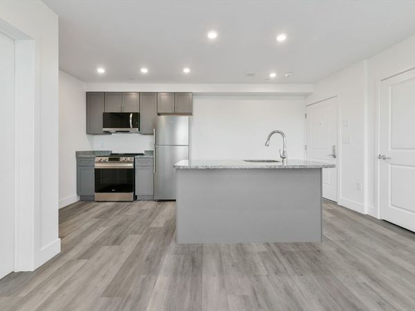 585 Essex St, Unit 618, Lynn, MA 01901