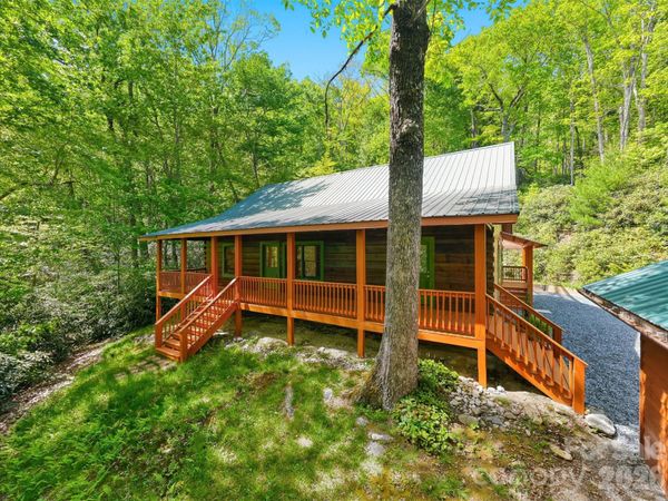 6220 Sunny Drive, Newland, NC 28657