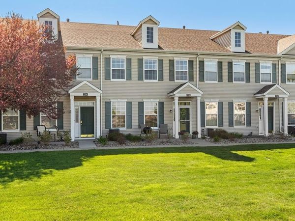 1708 Countryside Drive, Shakopee, MN 55379