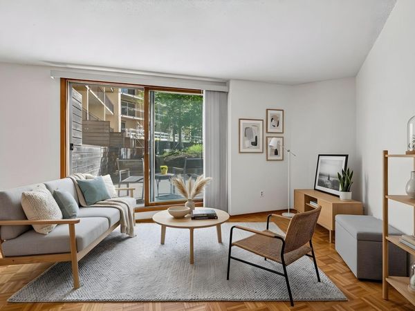 1225 Lasalle Avenue, Unit 301, Minneapolis, MN 55403