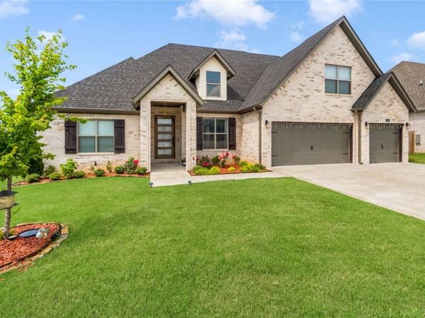1621 Ella Place , Bentonville, AR 72713