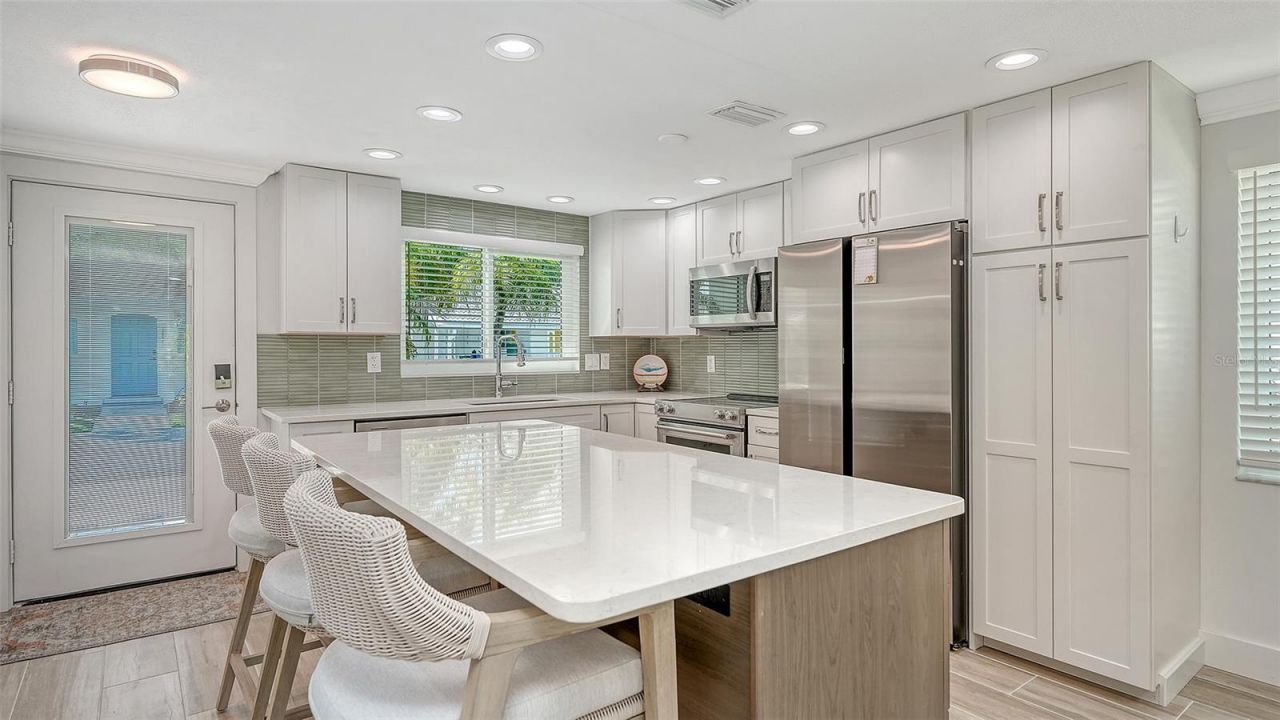 703 Spanish Drive S, Longboat Key, FL 34228 Photo