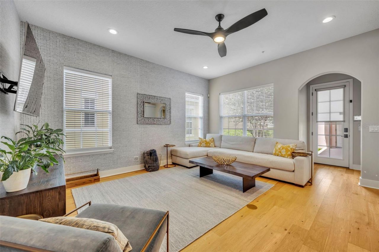 2074 Shaw Lane, Orlando, FL 32814 Photo