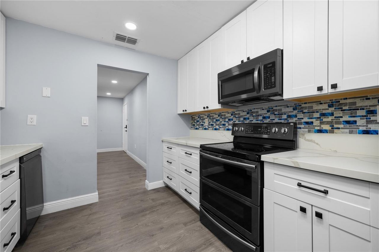 2818 SW 14th Drive, Unit 107, Gainesville, FL 32608 Photo