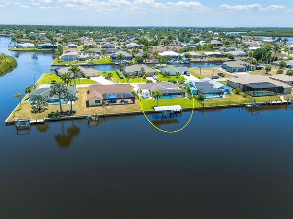 4195 SURFSIDE COURT, PORT CHARLOTTE, FL 33948