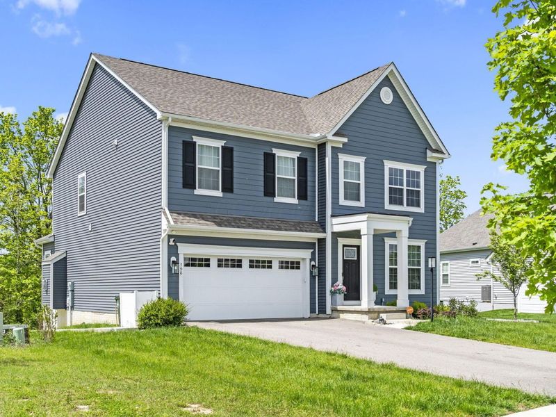 798 Avebury Drive , Pickerington, OH 43147 Photo 2