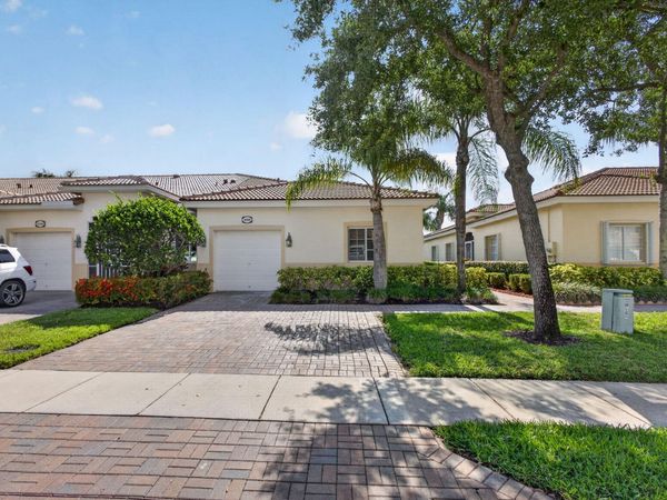 2344 Windjammer Way, West Palm Beach, FL 33411