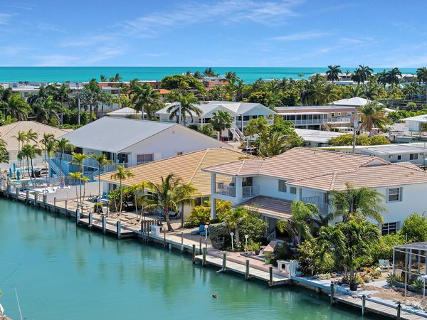 180 9th Street, Key Colony Beach, FL 33051