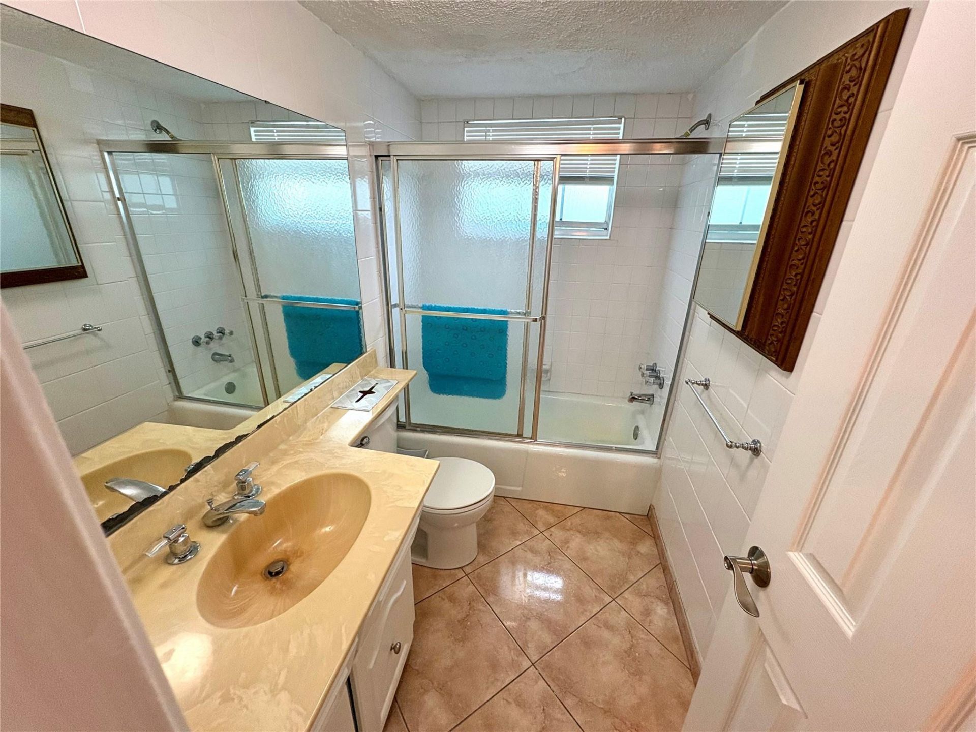 4401 NW 41st Street, Unit 110, Lauderdale Lakes, FL 33319 Photo