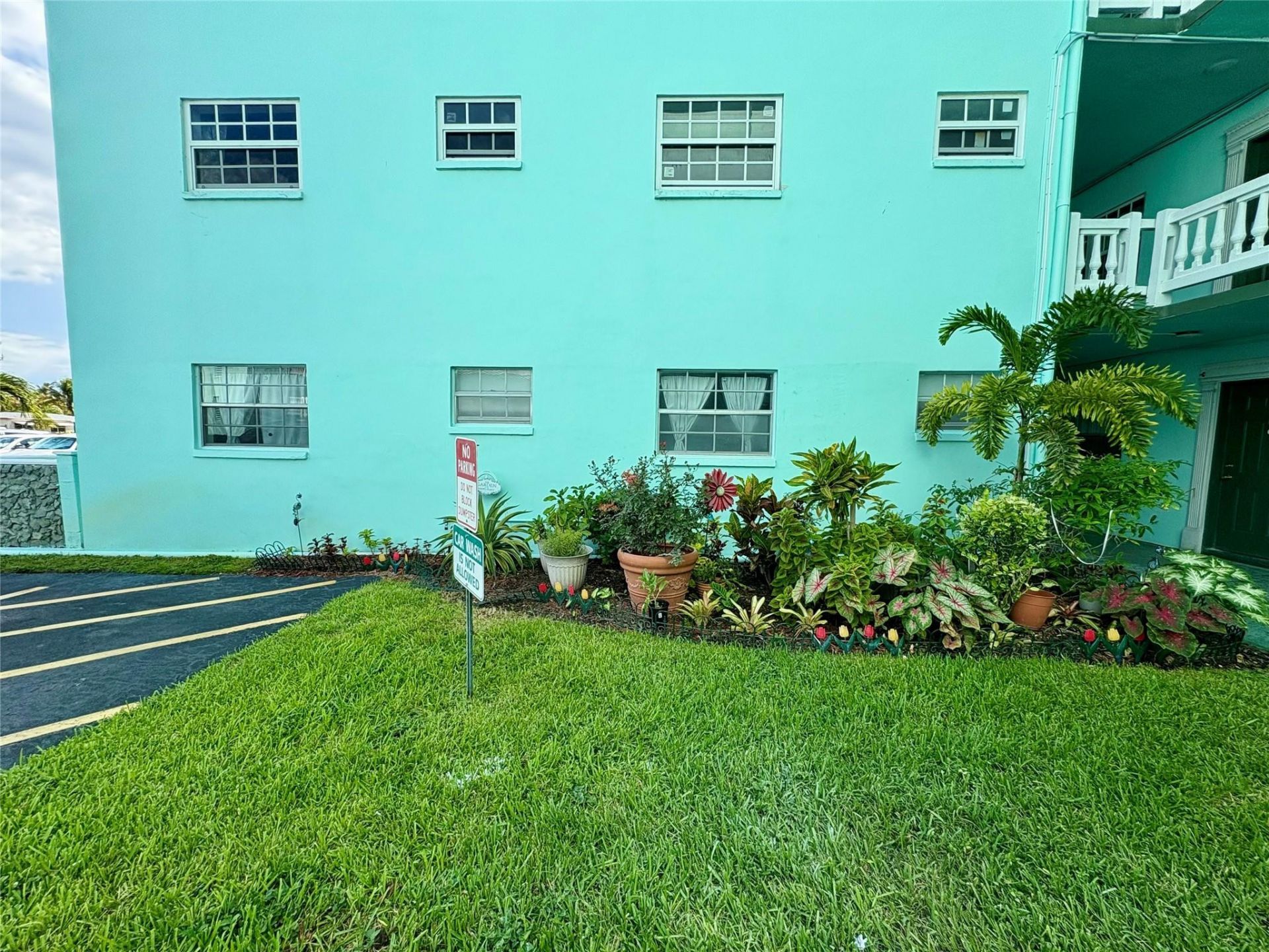 4401 NW 41st Street, Unit 110, Lauderdale Lakes, FL 33319 Photo