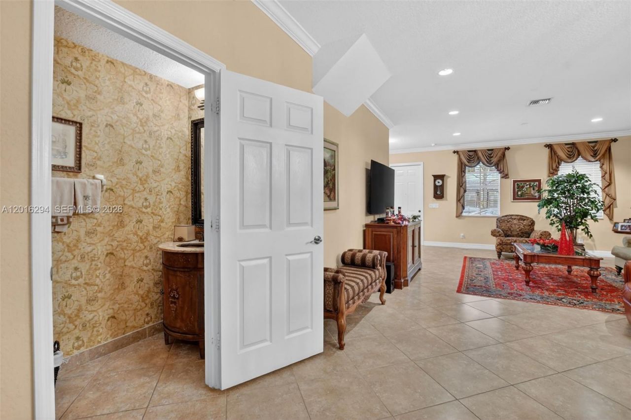 933 NW 18th Ave , Boca Raton, FL 33486 Photo