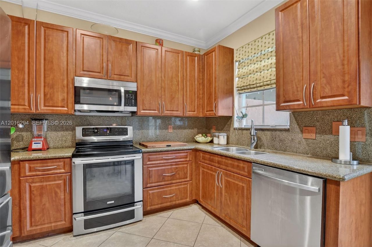 933 NW 18th Ave , Boca Raton, FL 33486 Photo