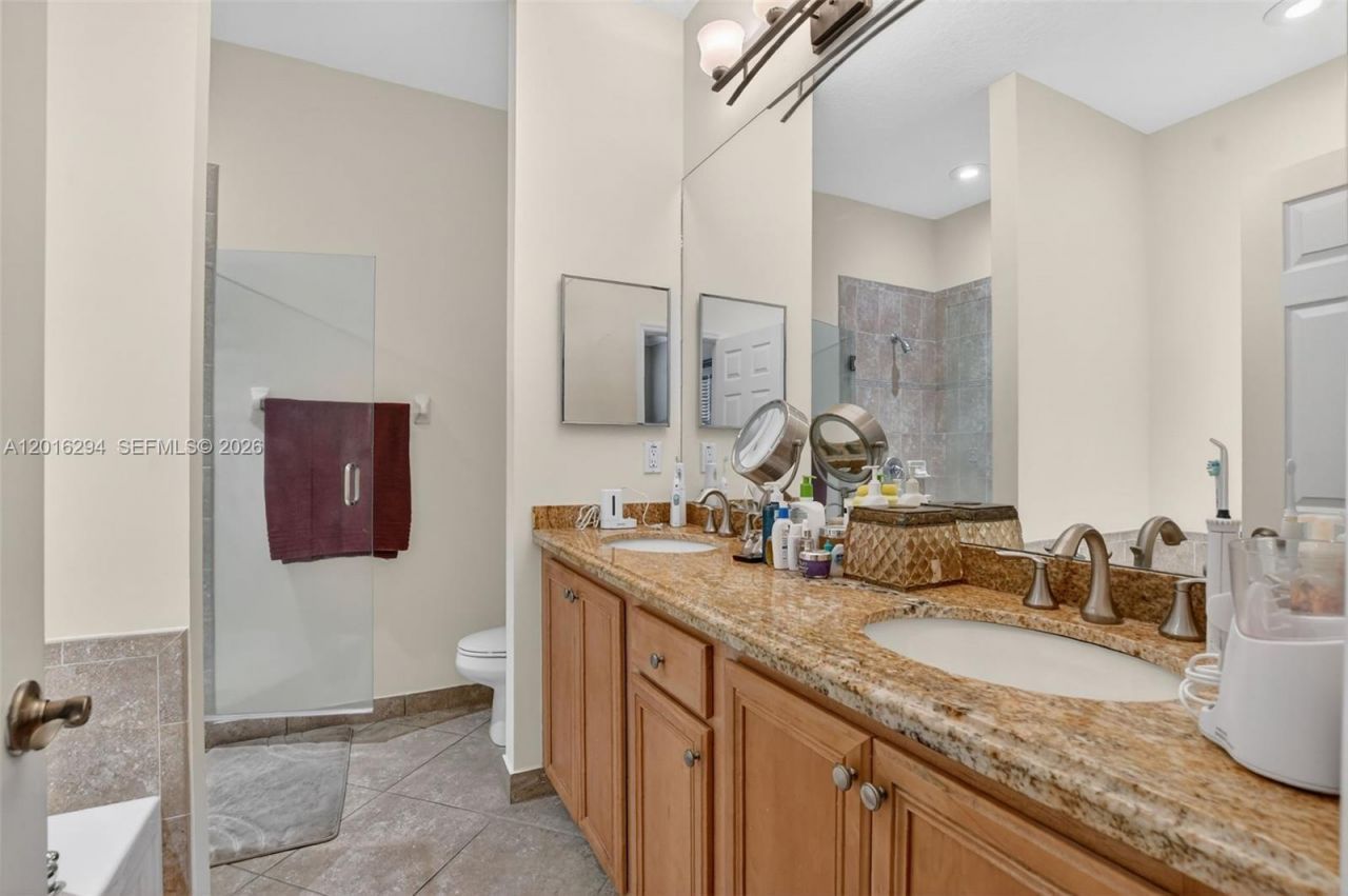 933 NW 18th Ave , Boca Raton, FL 33486 Photo