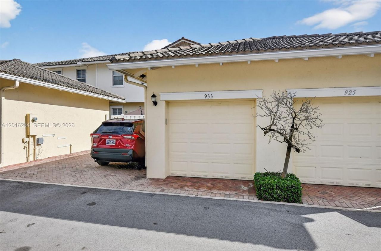933 NW 18th Ave , Boca Raton, FL 33486 Photo