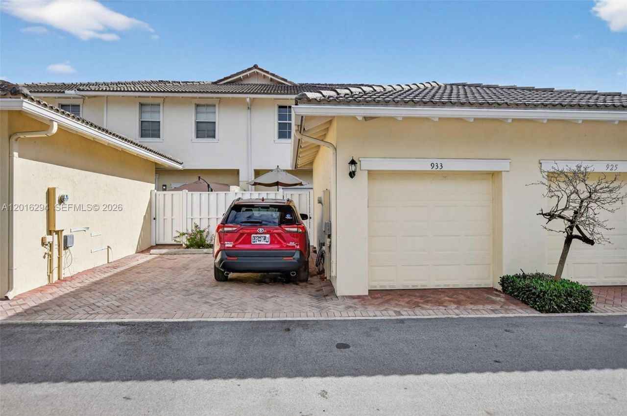 933 NW 18th Ave , Boca Raton, FL 33486 Photo