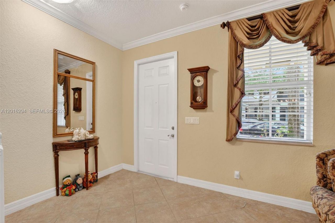 933 NW 18th Ave , Boca Raton, FL 33486 Photo