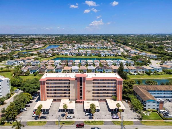 1101 Crystal Lake Dr , Unit 203, Deerfield Beach, FL 33064