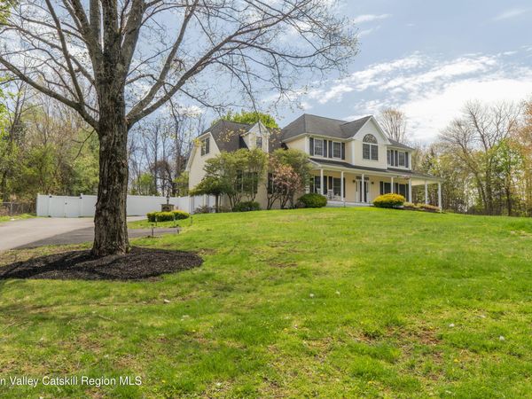 12 Ridgeview Lane, Marlboro, NY 12542