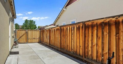 2925 Lessini Court, Sparks, NV 89434 Photo