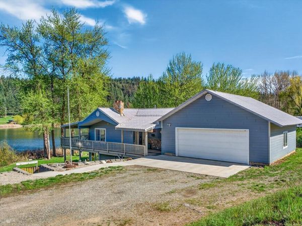 927 Mission Lake Rd, Kettle Falls, WA 99141