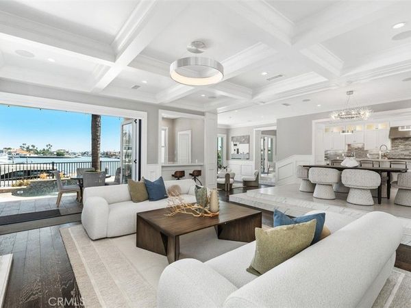 3212 Portofino Circle, Huntington Beach, CA 92649