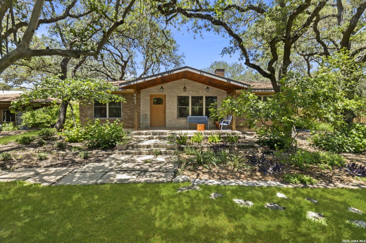 8627 Flint Rock Dr, Boerne, TX 78006 Main Photo
