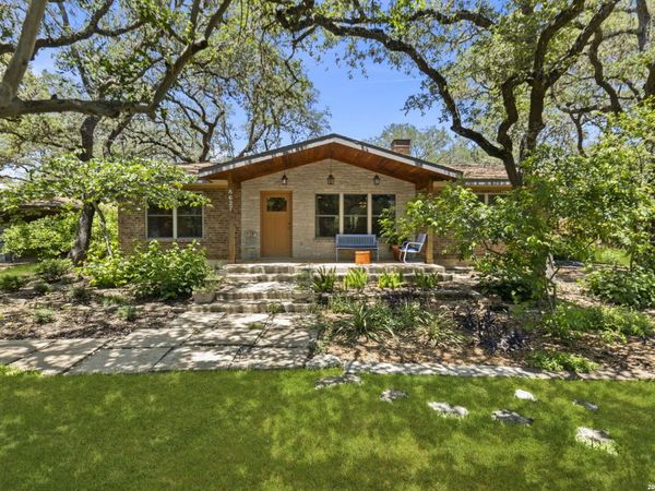 8627 FLINT ROCK DR, Boerne, TX 78006
