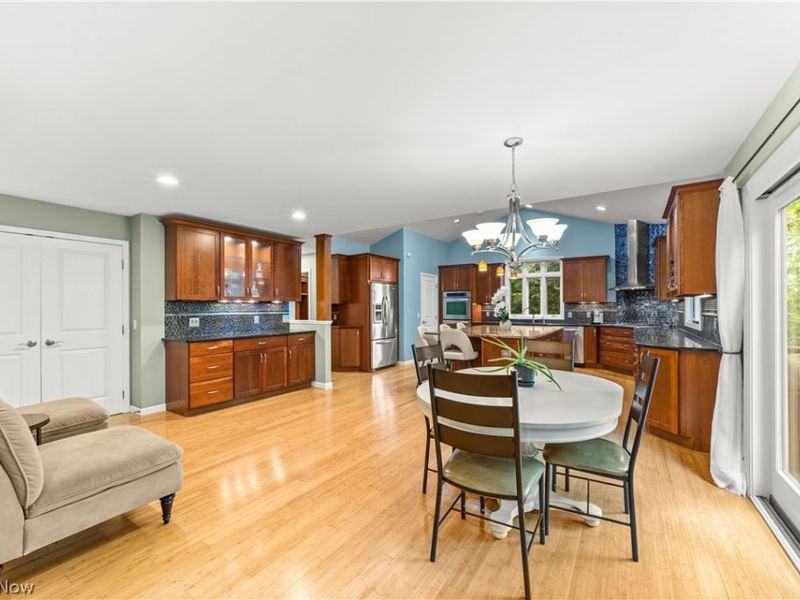 29526 Bryce Road, Cleveland, OH 44124 Photo 12