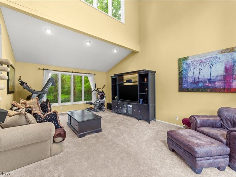 29526 Bryce Road, Cleveland, OH 44124 Photo 7