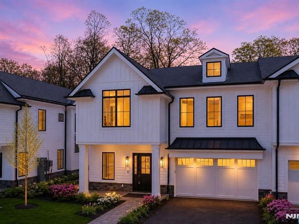 16-18 Paris Avenue 16, Unit 16, ROCKLEIGH, NJ 07647