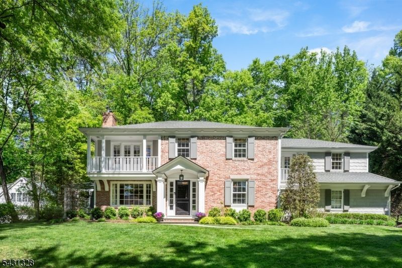 14 Cross Gates, Millburn, NJ 07078 Main Photo