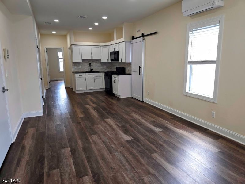 684 Passaic Ave, Nutley, NJ 07110 Main Photo