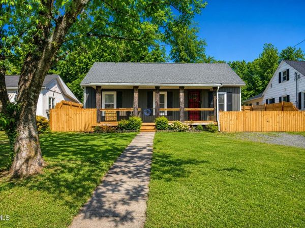 1014 Bluefield Avenue, Elizabethton, TN 37643