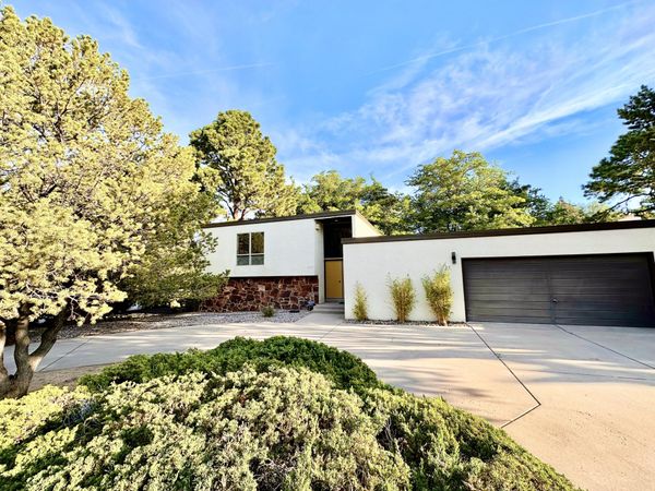 6605 Loftus Avenue NE, Albuquerque, NM 87109