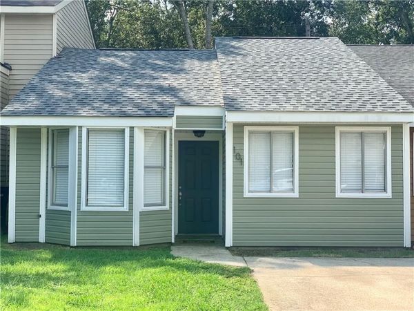 14216 WOODLANDS DR Drive , Unit 101, Hammond, LA 70401