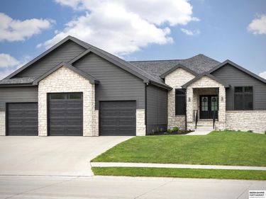 12414 N 161st Avenue , Bennington, NE 68007