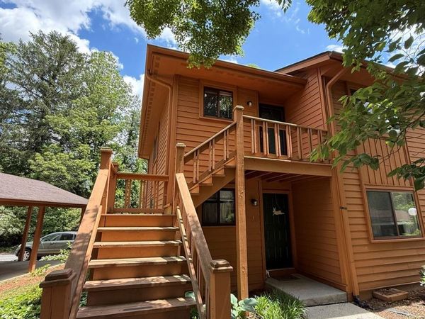 581 Courtwood Lane , Unit 6, Hendersonville, NC 28739