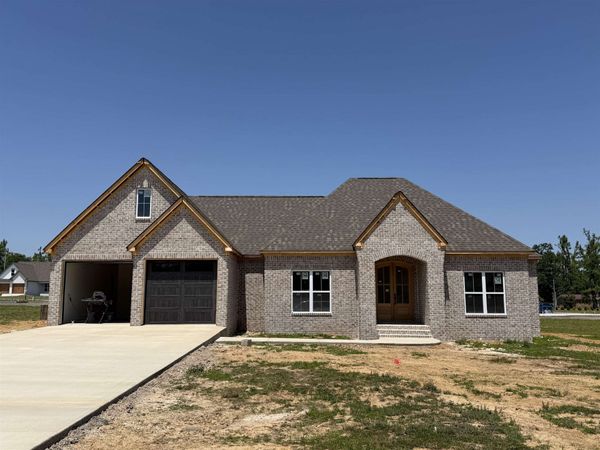 160 CHINKAPIN CV, Savannah, TN 38372