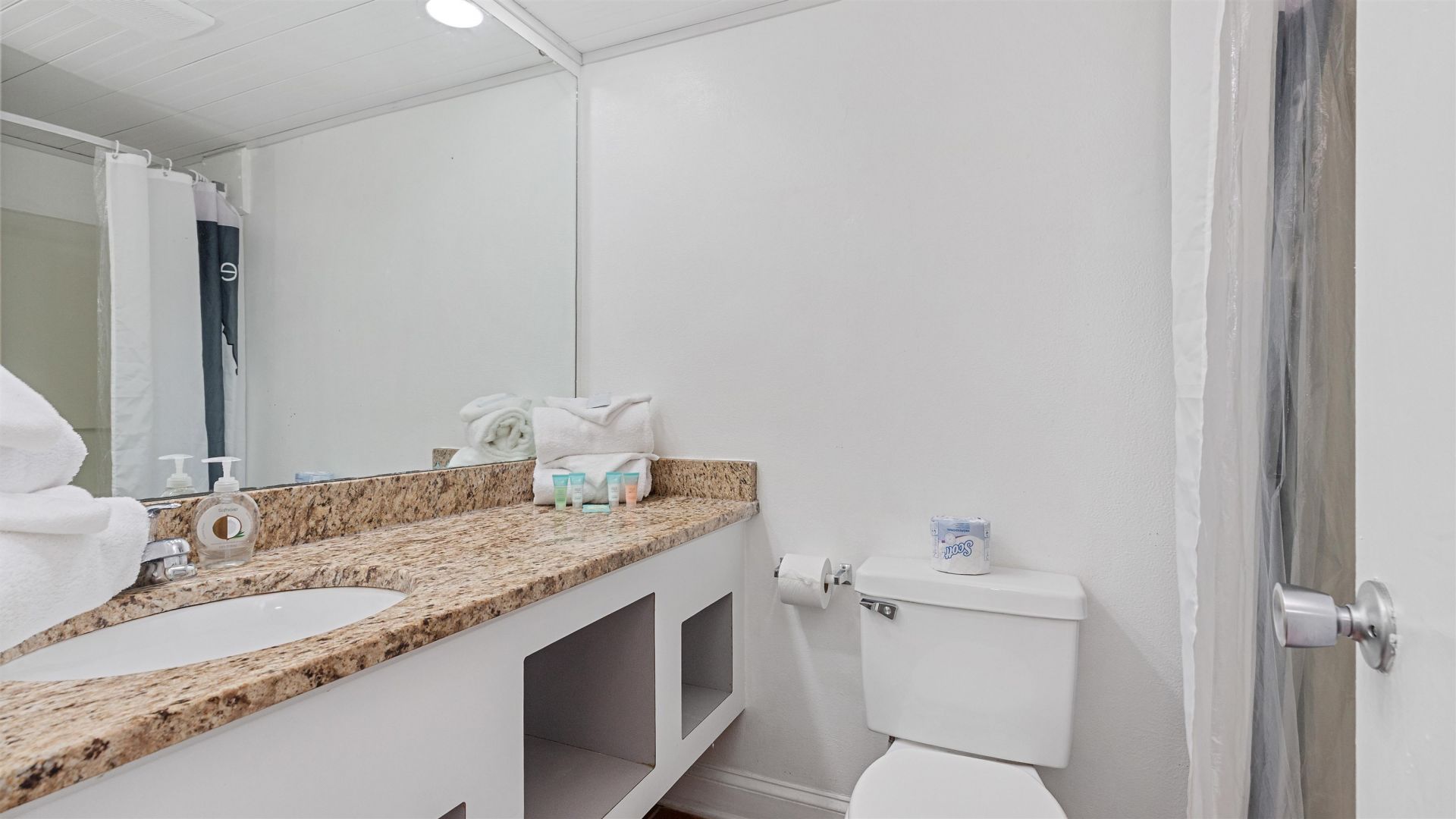 1207 S Ocean Blvd.  Photo 14