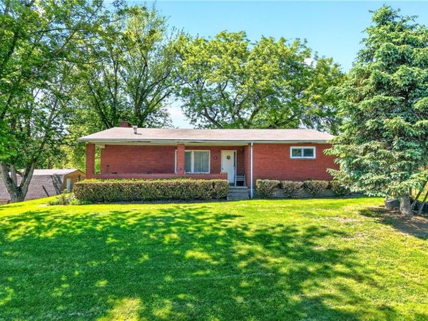 2000 School Street , Clairton, PA 15025