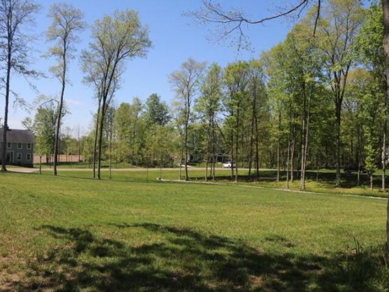 9583 Woodridge Circle , Fredericktown, OH 43019 Photo 2