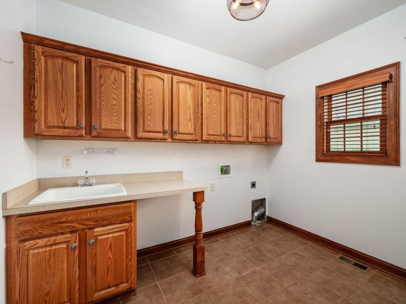 6947 Jennifer Ann Drive , Lewis Center, OH 43035 Photo 32