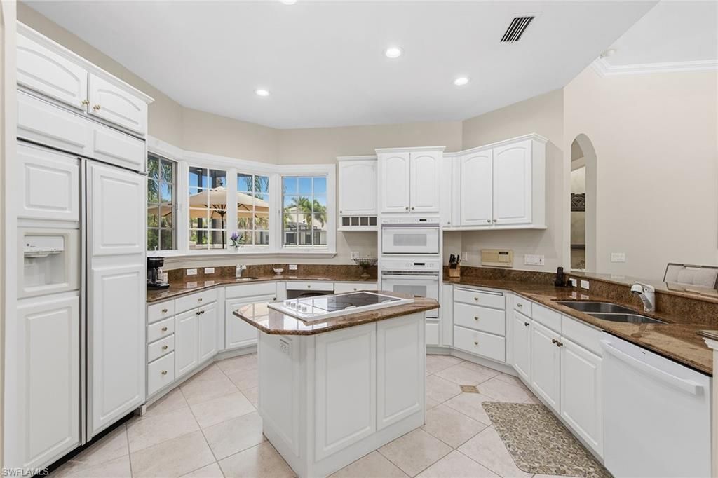 4661 Idylwood Ln, Naples, FL 34119 Photo