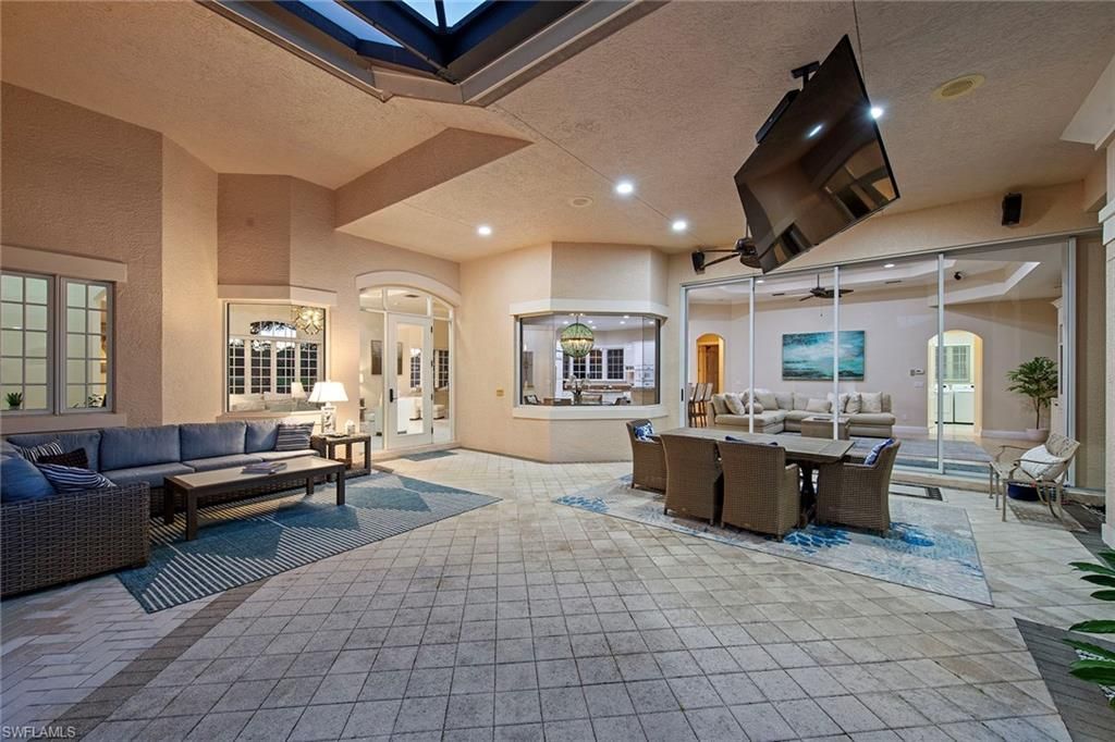 4661 Idylwood Ln, Naples, FL 34119 Photo