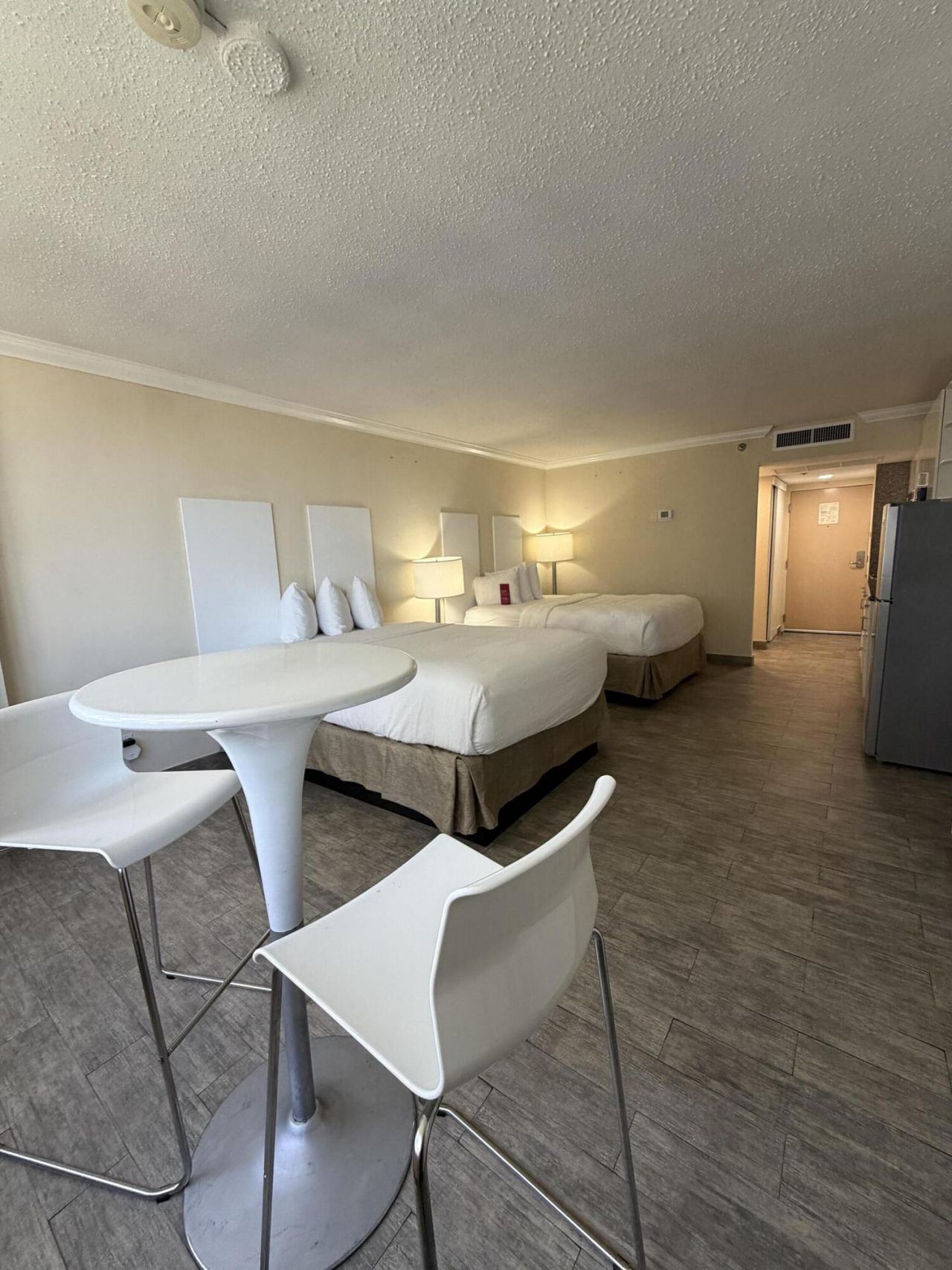19201 Collins Avenue, Unit 1122, Sunny Isles Beach, FL 33160 Photo