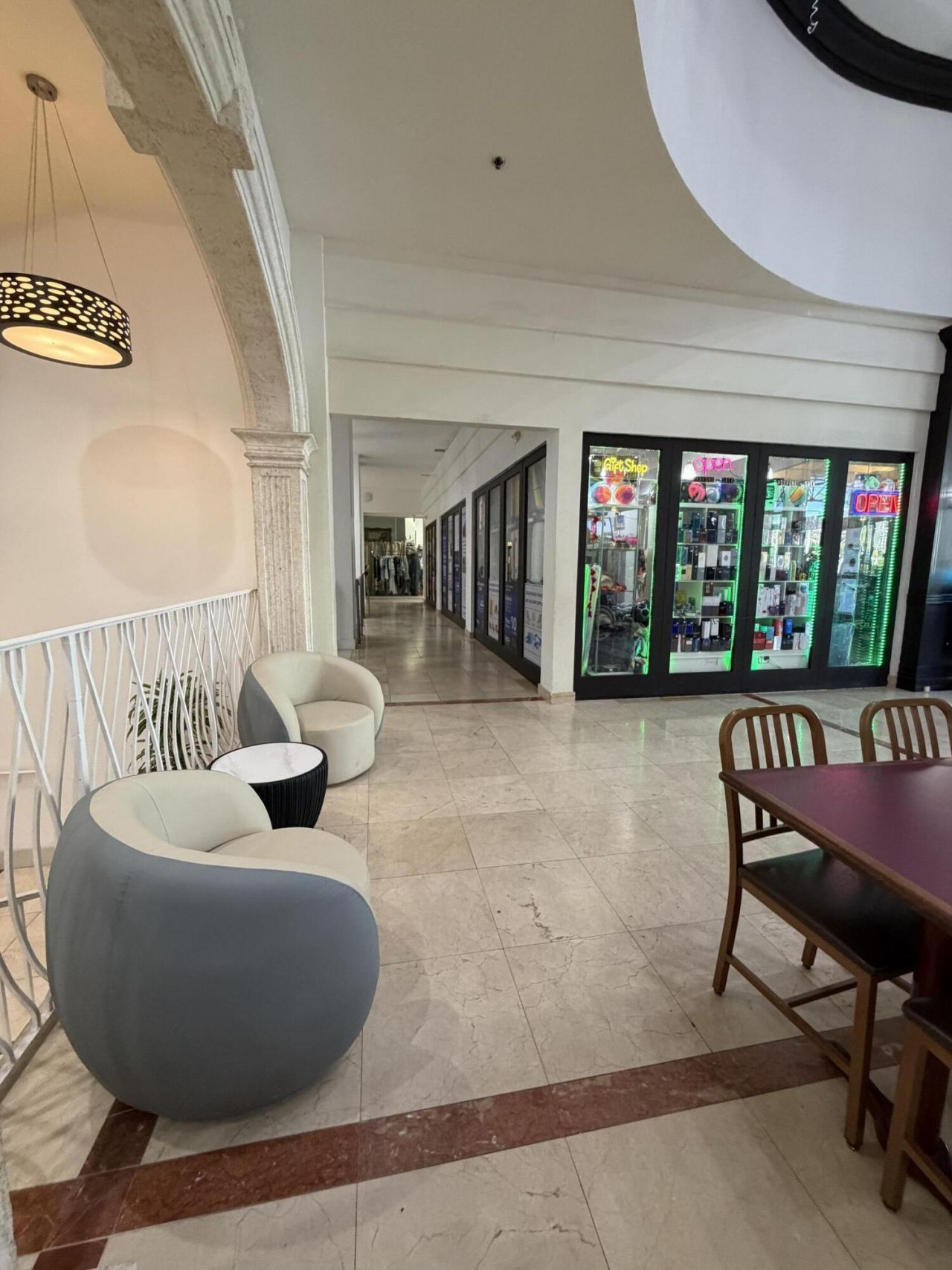 19201 Collins Avenue, Unit 1122, Sunny Isles Beach, FL 33160 Photo
