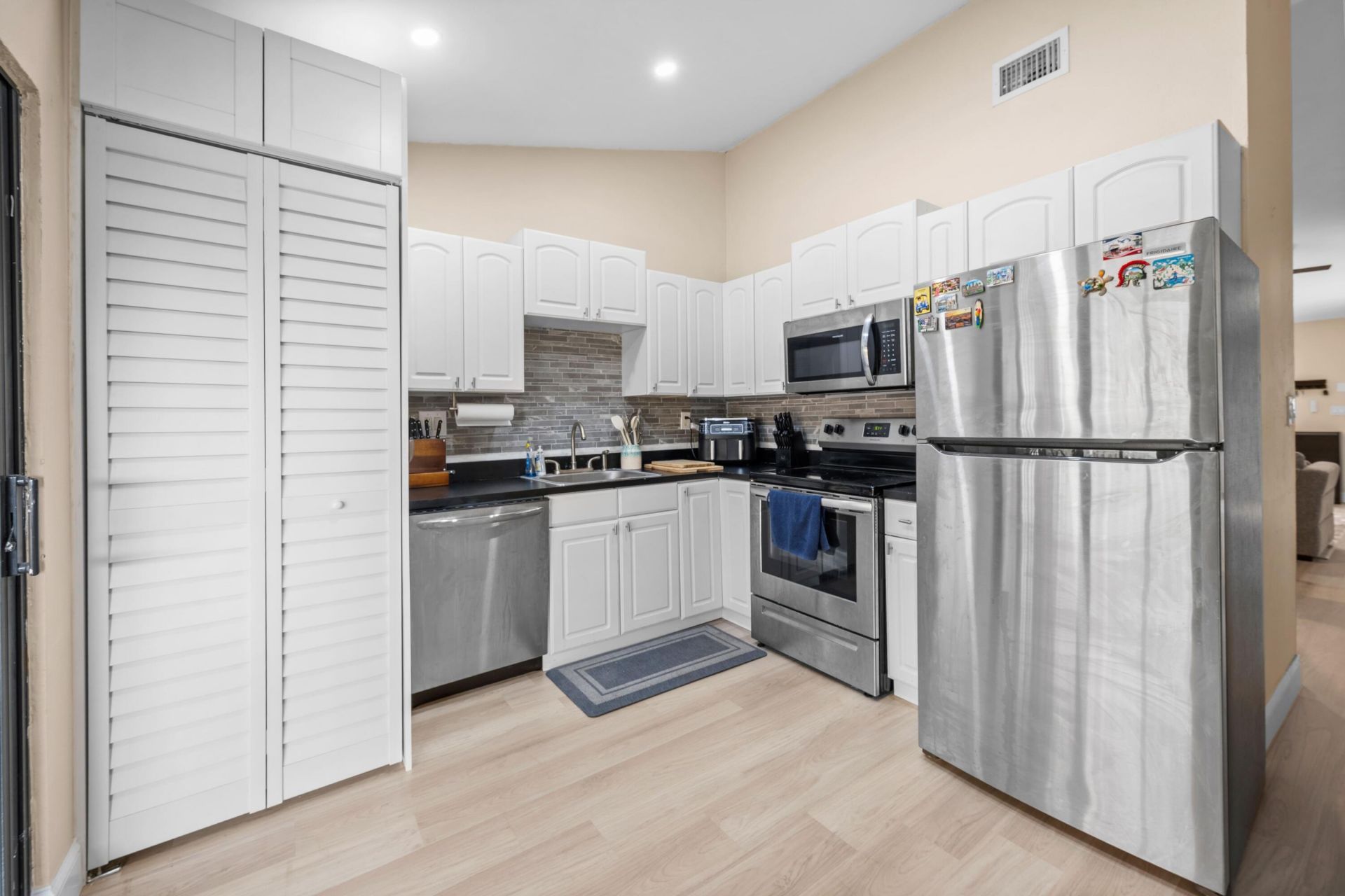 11197 NW 37th Street, Sunrise, FL 33351 Photo