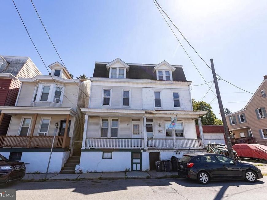 1757 W Norwegian St, Pottsville, PA 17901 Main Photo